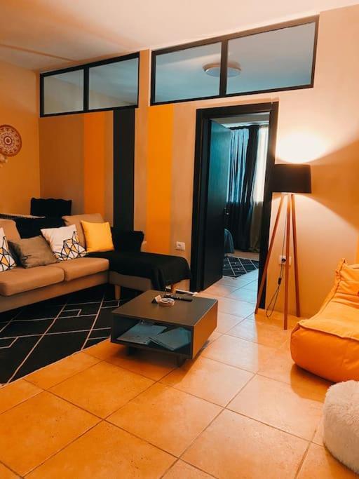 City Central Amazona Appartment 티라나 외부 사진